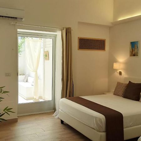 B&B Suites Via Del Mare เปรสซิกเช ภายนอก รูปภาพ
