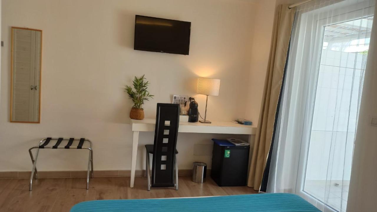 B&B Suites Via Del Mare เปรสซิกเช ภายนอก รูปภาพ