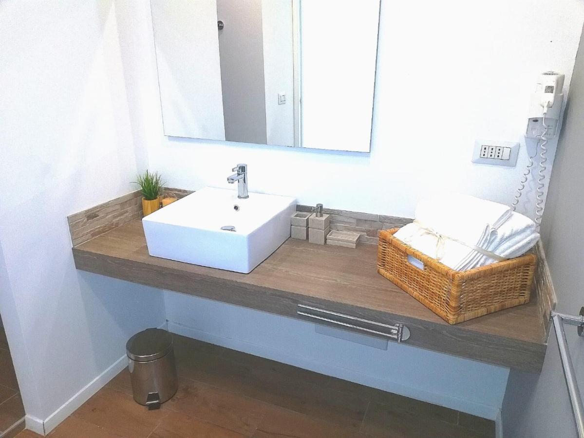 B&B Suites Via Del Mare เปรสซิกเช ภายนอก รูปภาพ