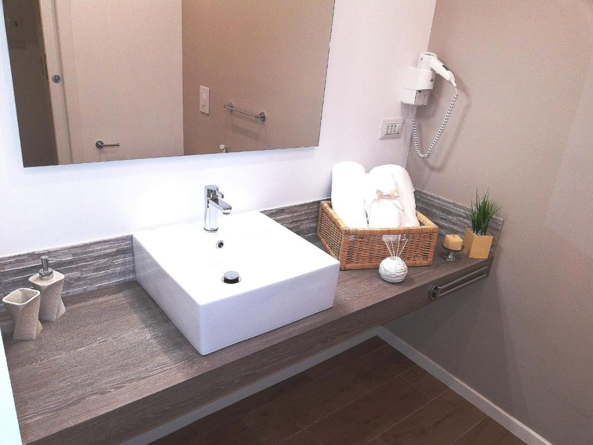 B&B Suites Via Del Mare เปรสซิกเช ภายนอก รูปภาพ