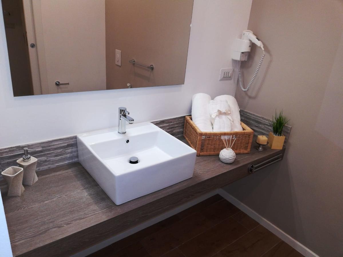 B&B Suites Via Del Mare เปรสซิกเช ภายนอก รูปภาพ
